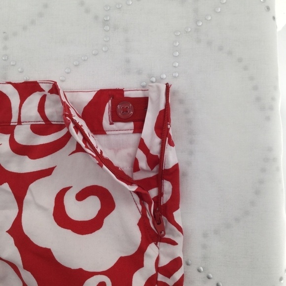 Girls Red and white flower BoHo shorts Nwot - Picture 8 of 8